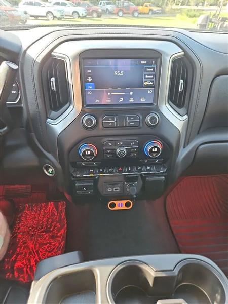 Chevrolet Silverado 1500 LT Crew Cab 2WD 2021