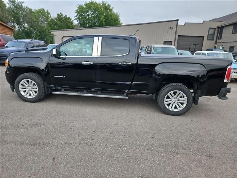 GMC Canyon Denali Crew Cab 4WD Long Box 2017
