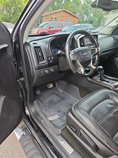 GMC Canyon Denali Crew Cab 4WD Long Box 2017