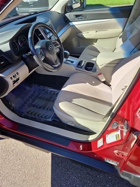 Subaru Outback 2.5i Premium 2013