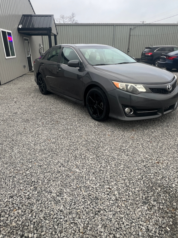 Toyota Camry XLE 2013