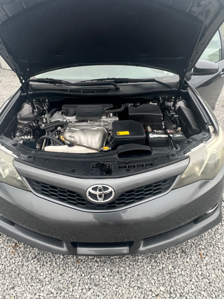 Toyota Camry XLE 2013