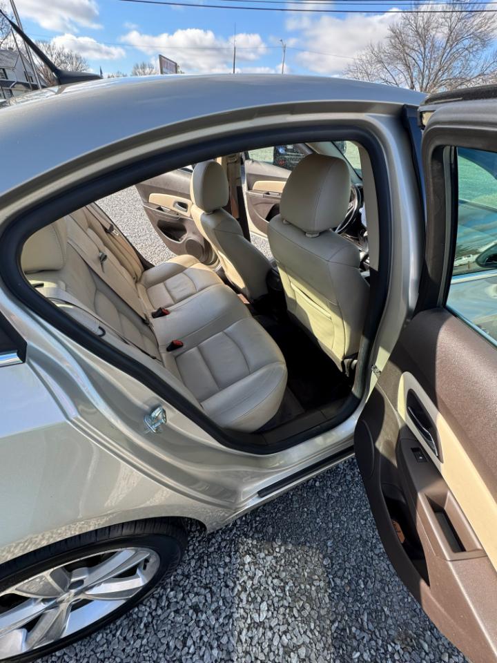 Chevrolet Cruze 2LT Auto 2013