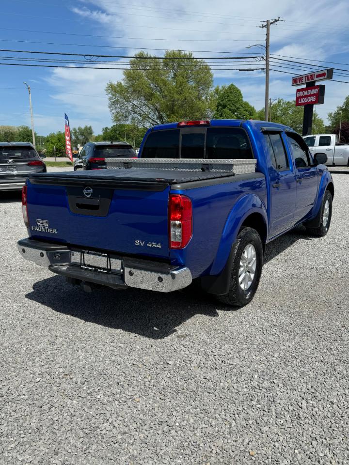 Nissan Frontier SV Crew Cab 4WD 2015