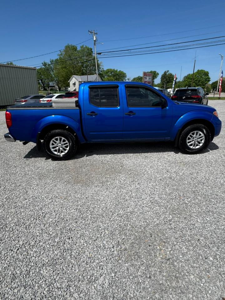 Nissan Frontier SV Crew Cab 4WD 2015