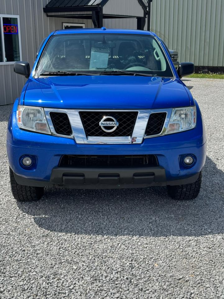 Nissan Frontier SV Crew Cab 4WD 2015