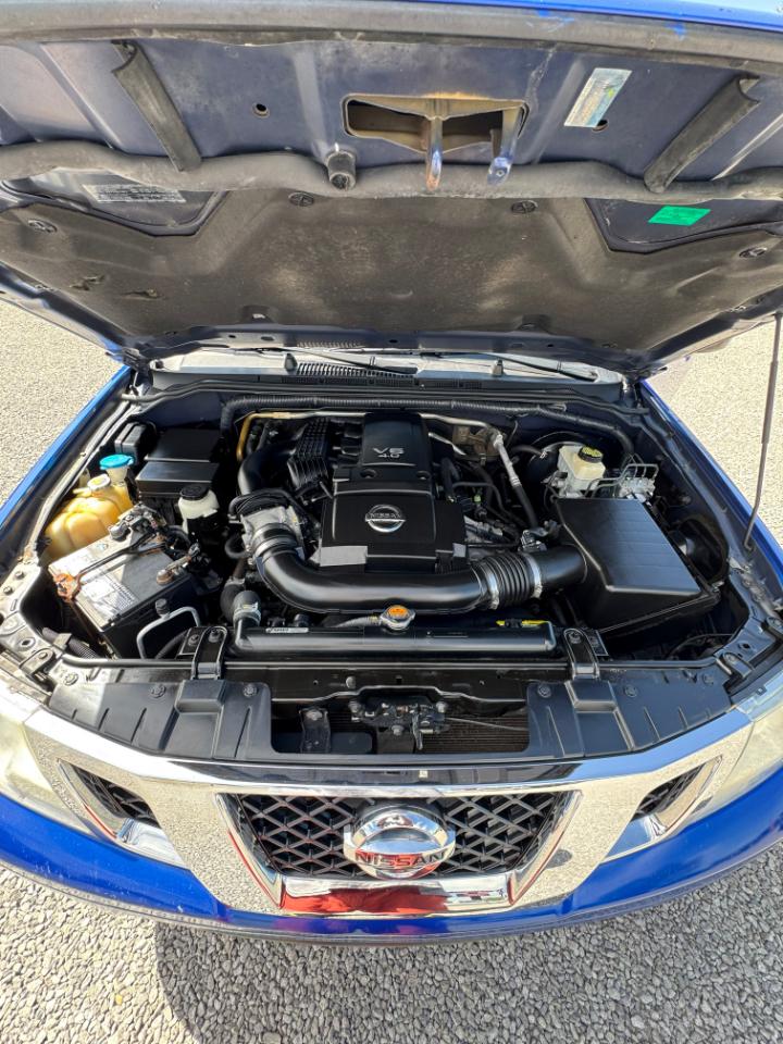 Nissan Frontier SV Crew Cab 4WD 2015