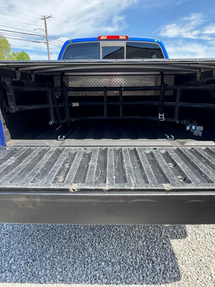 Nissan Frontier SV Crew Cab 4WD 2015