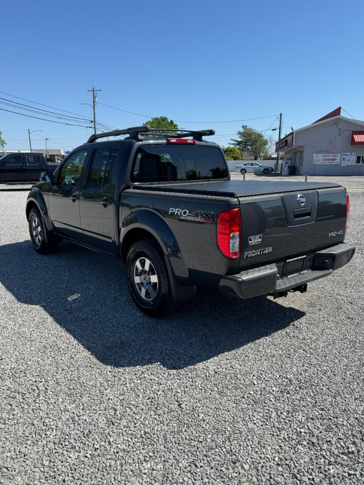 Nissan Frontier SL Crew Cab 4WD 2012