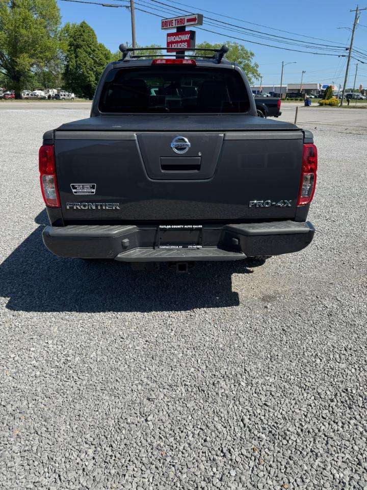 Nissan Frontier SL Crew Cab 4WD 2012