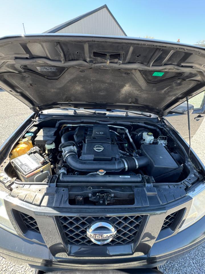 Nissan Frontier SL Crew Cab 4WD 2012