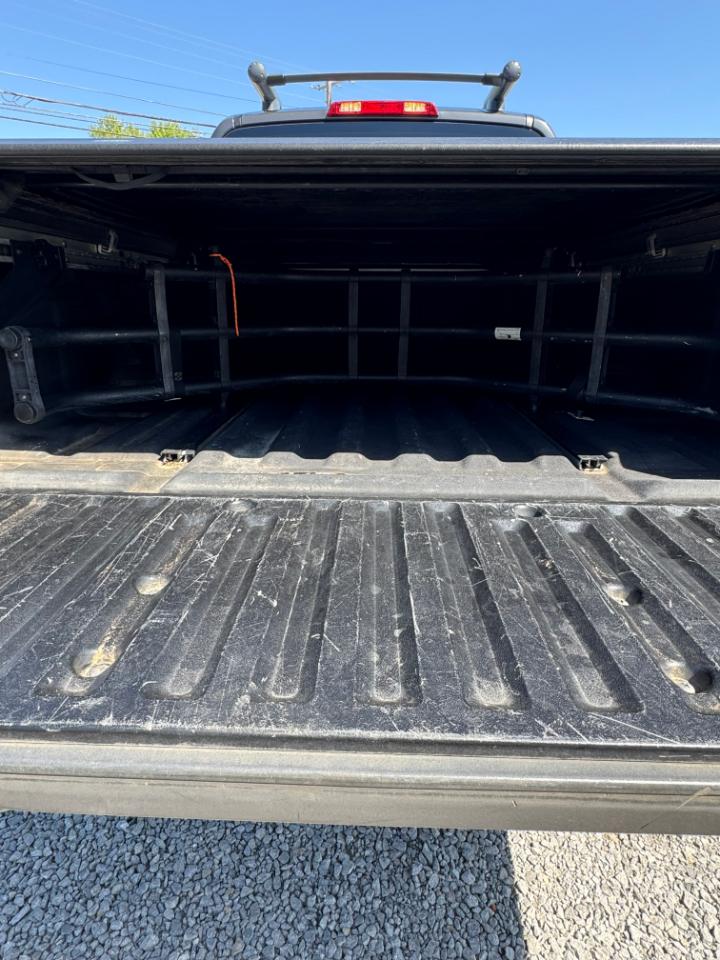 Nissan Frontier SL Crew Cab 4WD 2012