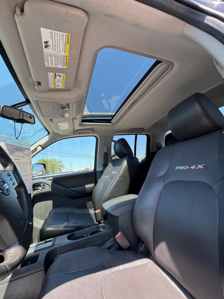 Nissan Frontier SL Crew Cab 4WD 2012