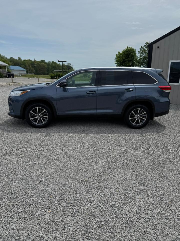 Toyota Highlander XLE AWD V6 2019