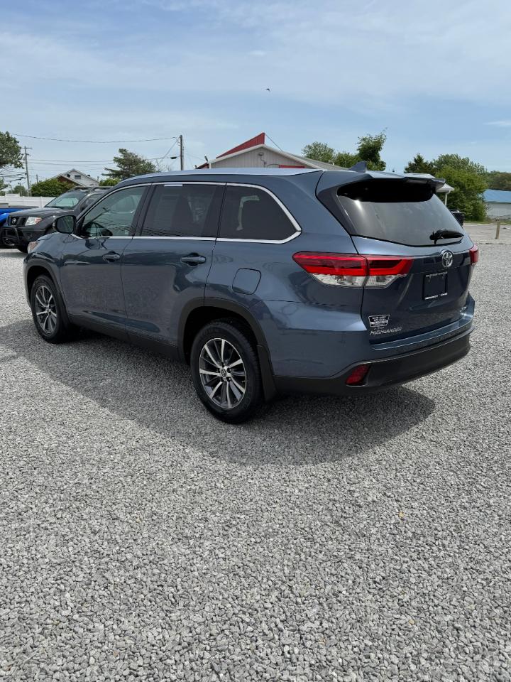 Toyota Highlander XLE AWD V6 2019