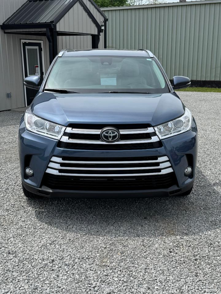 Toyota Highlander XLE AWD V6 2019