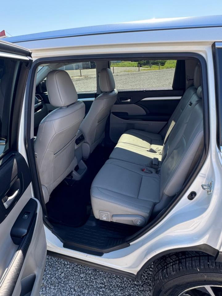 Toyota Highlander XLE AWD V6 2016