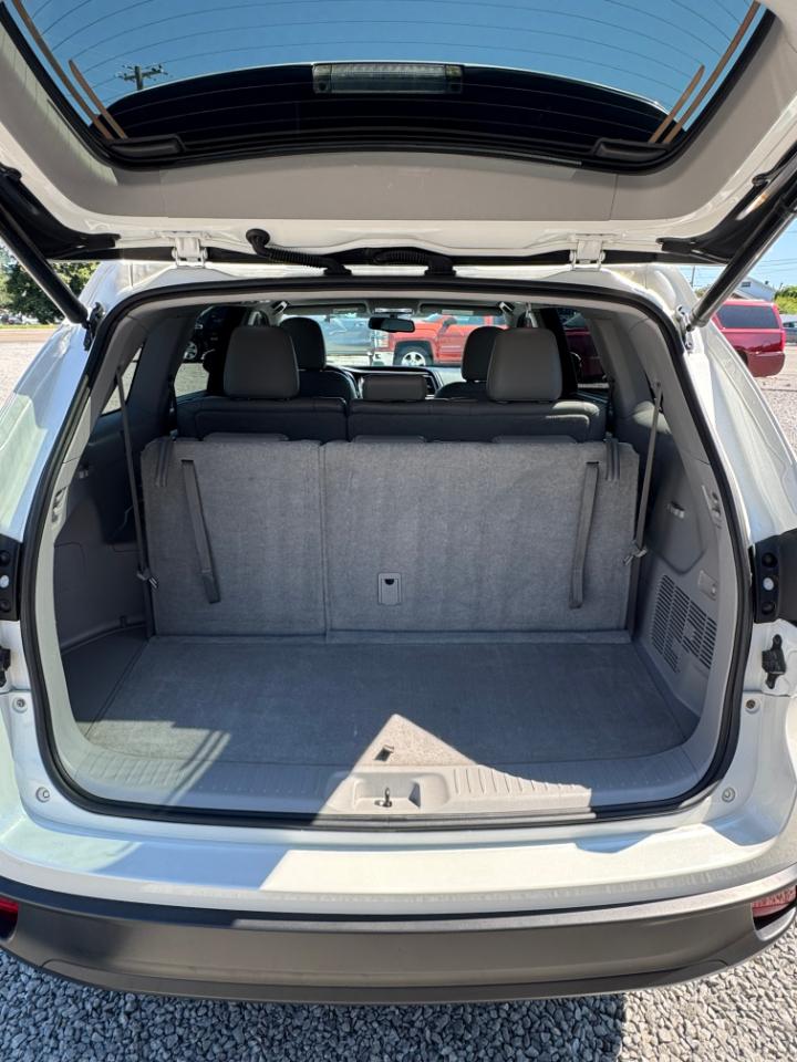 Toyota Highlander XLE AWD V6 2016