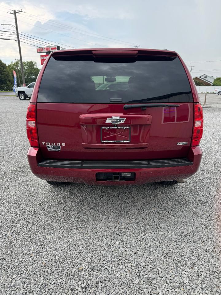 Chevrolet Tahoe LT 2WD 2011