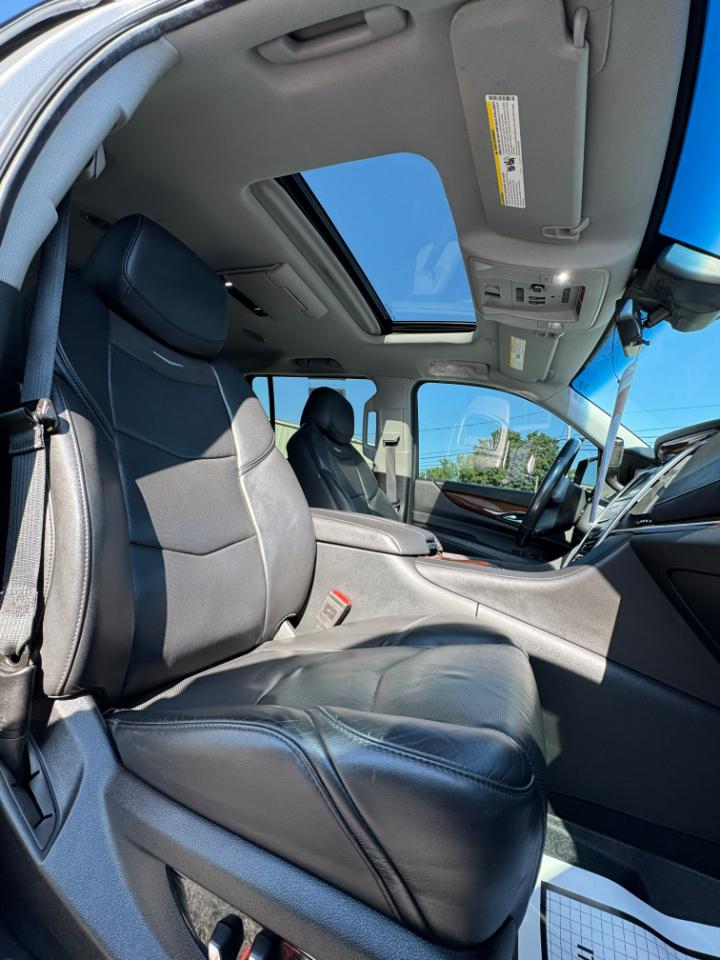 Cadillac Escalade ESV Premium 4WD 2019
