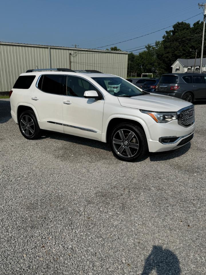 GMC Acadia Denali AWD 2017