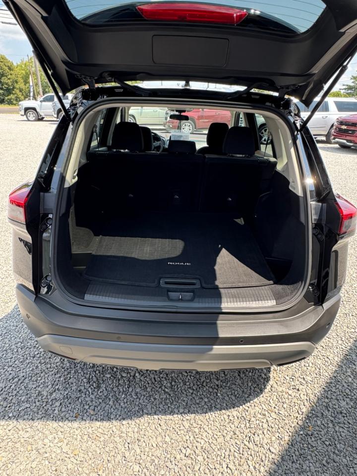 Nissan Rogue SV AWD 2022