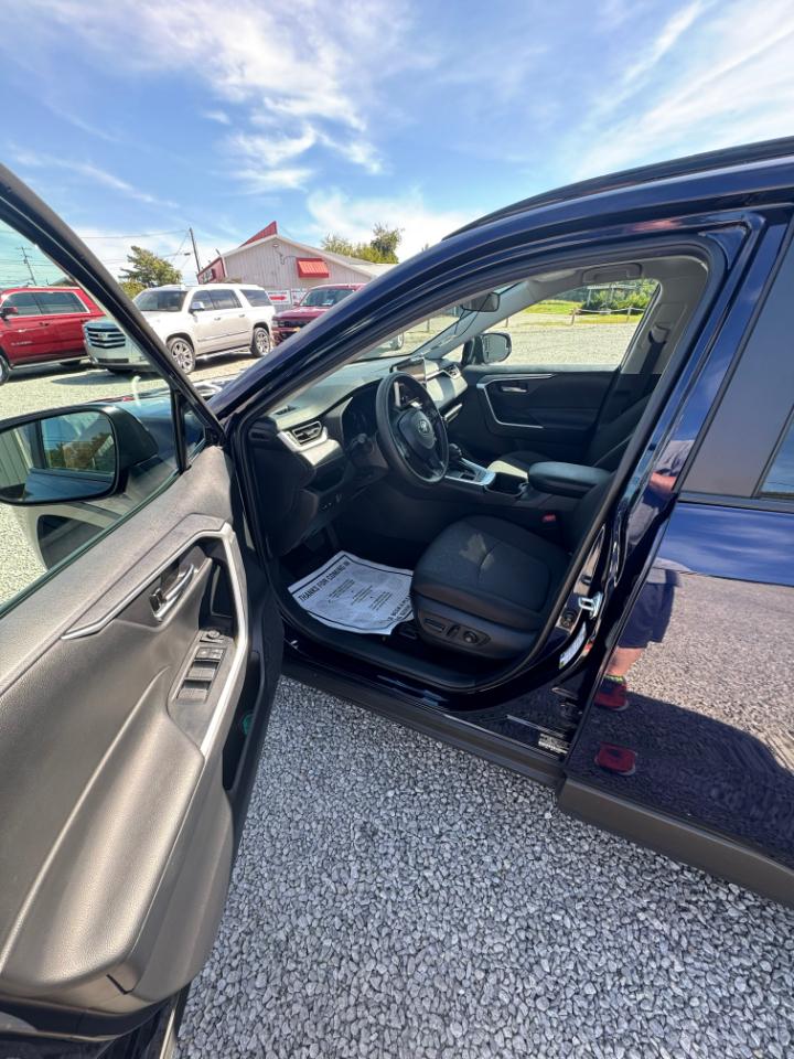 Toyota RAV4 XLE AWD 2024