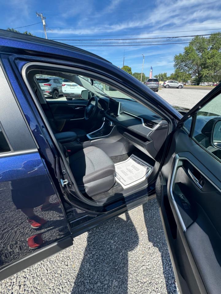 Toyota RAV4 XLE AWD 2024