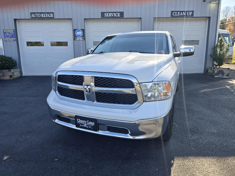 2017 Ram 1500 SLT photo 2