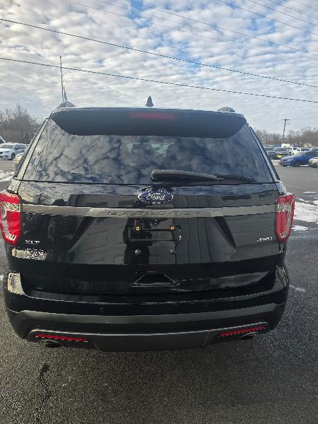 Ford Explorer XLT 4WD 2017