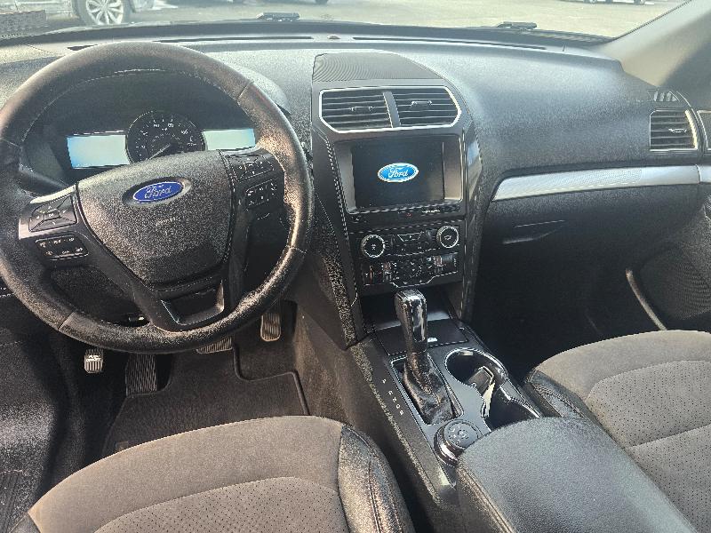 Ford Explorer XLT 4WD 2017