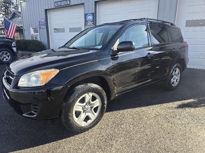 Toyota RAV4 Base I4 4WD 2010