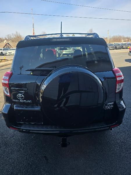 Toyota RAV4 Base I4 4WD 2010