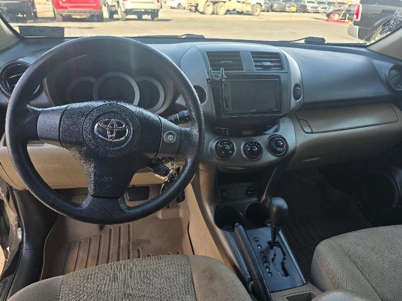 Toyota RAV4 Base I4 4WD 2010