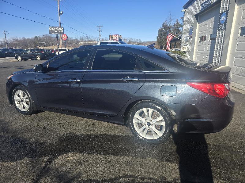 Hyundai Sonata SE Auto 2011