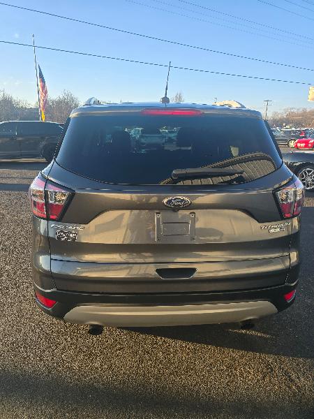 Ford Escape Titanium 4WD 2017