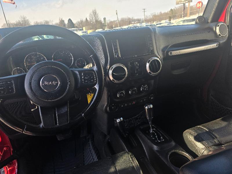 Jeep Wrangler Unlimited Sahara 4WD 2012