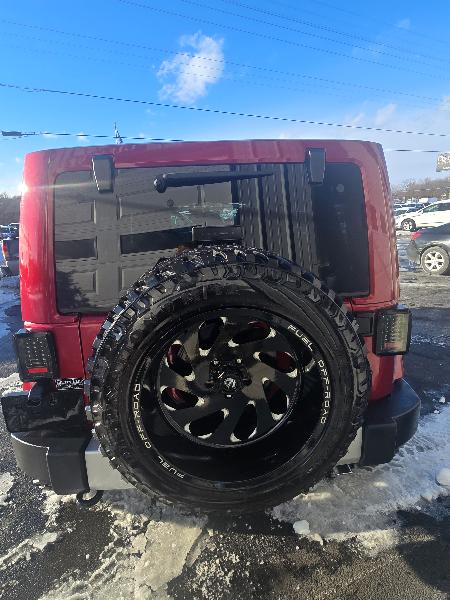 Jeep Wrangler Unlimited Sahara 4WD 2012