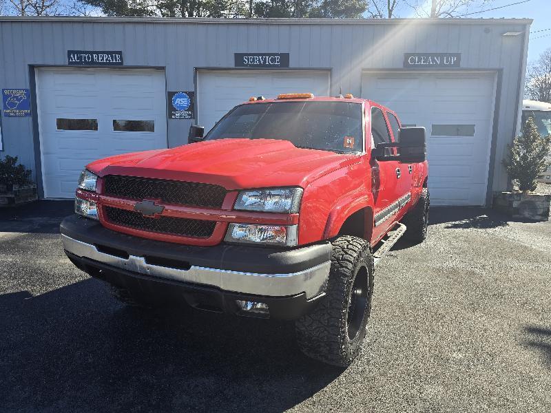 Chevrolet Silverado 2500 LS Crew Cab 4WD 2004
