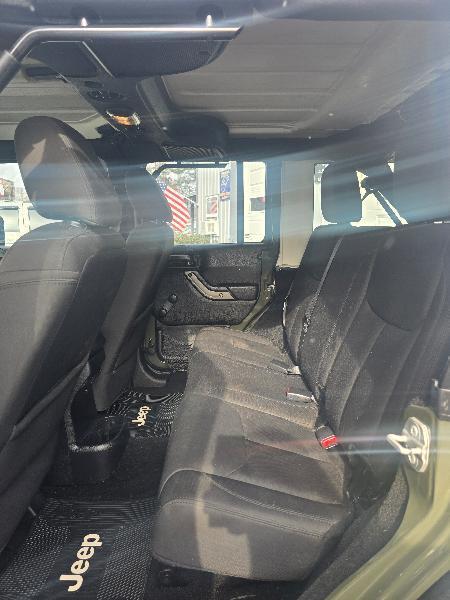 Jeep Wrangler Unlimited Sport 4WD 2015