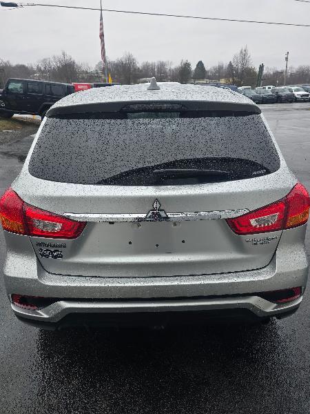 Mitsubishi Outlander Sport 2.0 ES 4WD CVT 2019