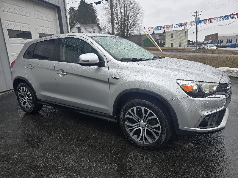 Mitsubishi Outlander Sport 2.0 ES 4WD CVT 2019