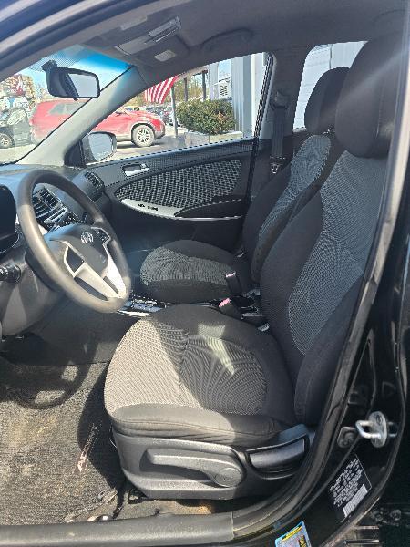 Hyundai Accent GS 5-Door 2013