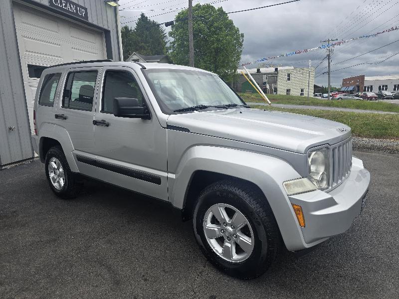 Jeep Liberty Sport 4WD 2012