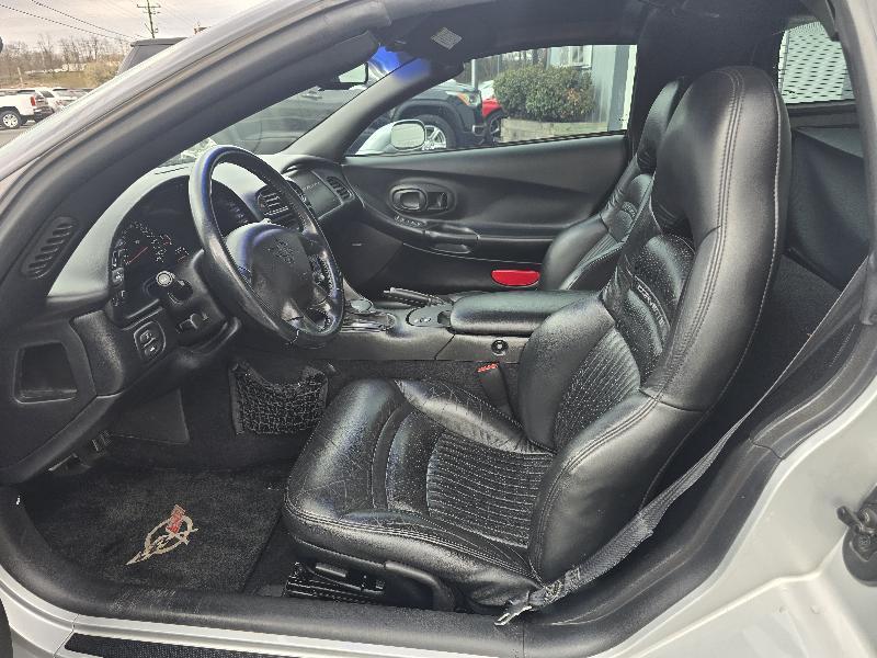 Chevrolet Corvette Coupe 2000