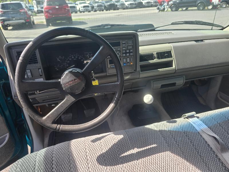 Chevrolet C/K 1500 Reg. Cab W/T 6.5-ft. bed 2WD 1994