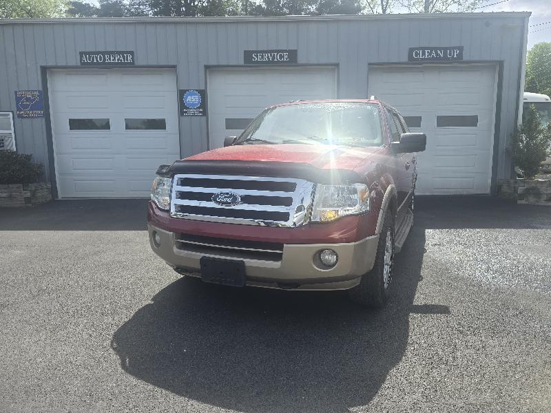Ford Expedition XLT 4WD 2013