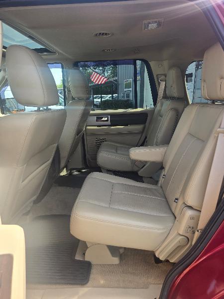 Ford Expedition XLT 4WD 2013