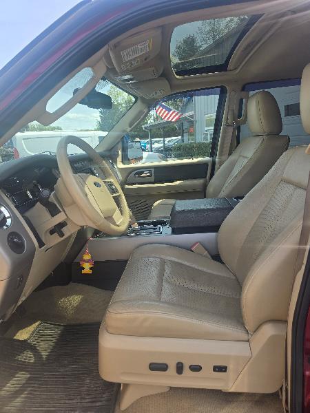 Ford Expedition XLT 4WD 2013