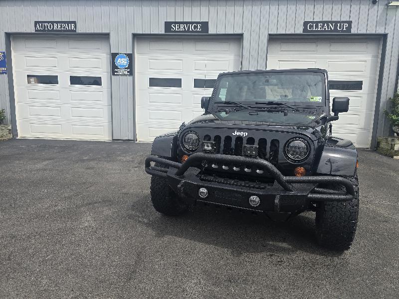 Jeep Wrangler Unlimited Sahara 4WD 2013